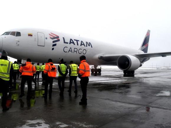 LATAM Cargo debuts in Santo Domingo with recurrent cargo flights - AIR CARGO  WEEK